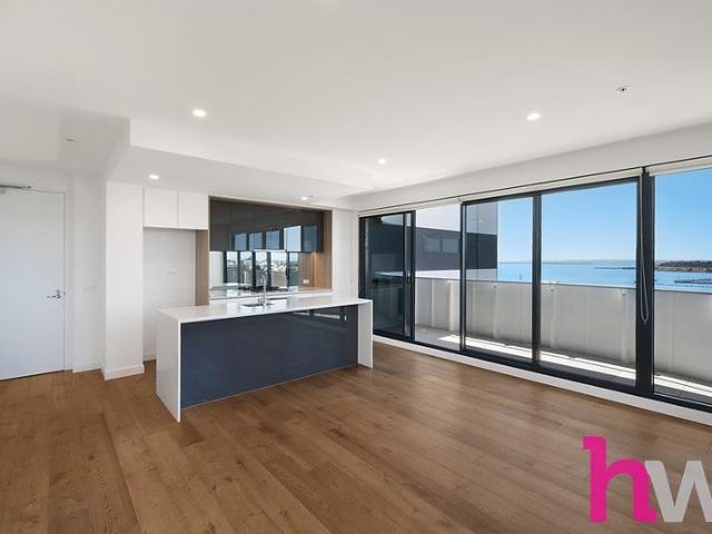 Elevated Living with Unrivaled Bay Panoramas