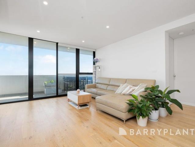Elevated Living with Views, Comfort and Convenience