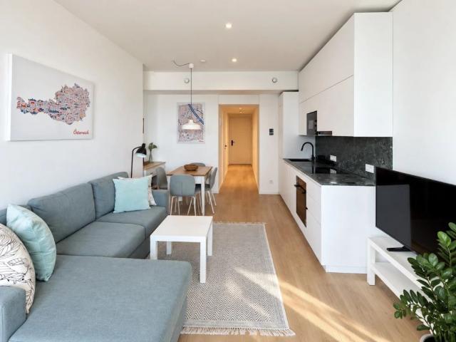 Elevated Living with Iconis Danube Views and Swimmingpool: DANUBEFLATS