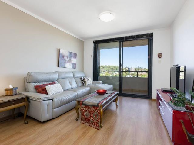 Elevated Living with Panoramic Mosman Park Views