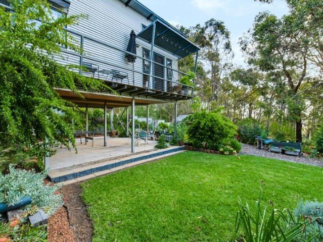 Elevated Living with Panoramic Nannup Views