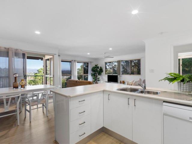 Elevated Living with Stunning Hinterland Vistas