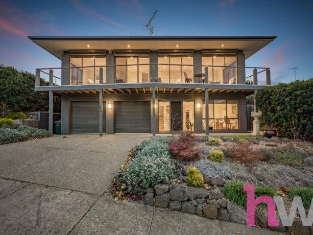 Elevated Luxury with Breathtaking Panoramic Views