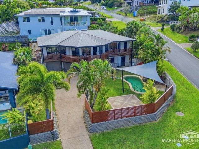 ELEVATED LUXURY WITH PANORAMIC VIEWS IN PRESTIGIOUS REDLYNCH RISE