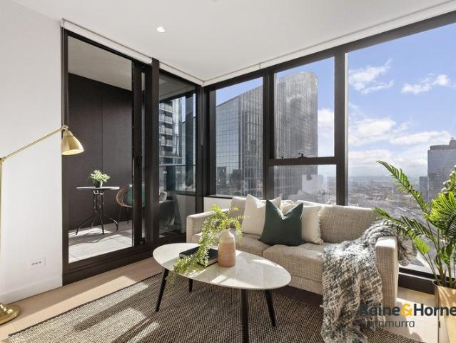 Elevated Melbourne Quarter Luxury with Breathtaking Skyline Views