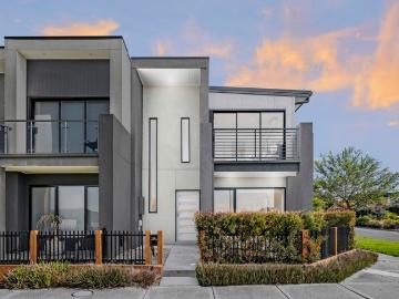 Wollert, Whittlesea Area, Victoria - Equipped kitchen