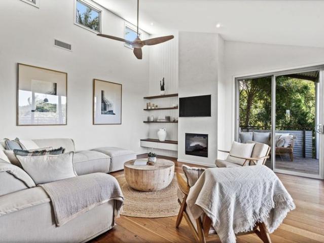 Elevated Modern Sanctuary with Panoramic Country Views Unfurnished