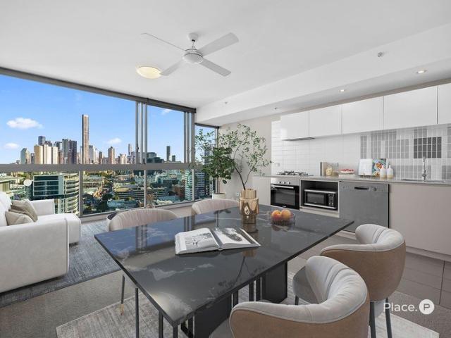 Elevated Mosaic Living with City Views and Rooftop Terrace