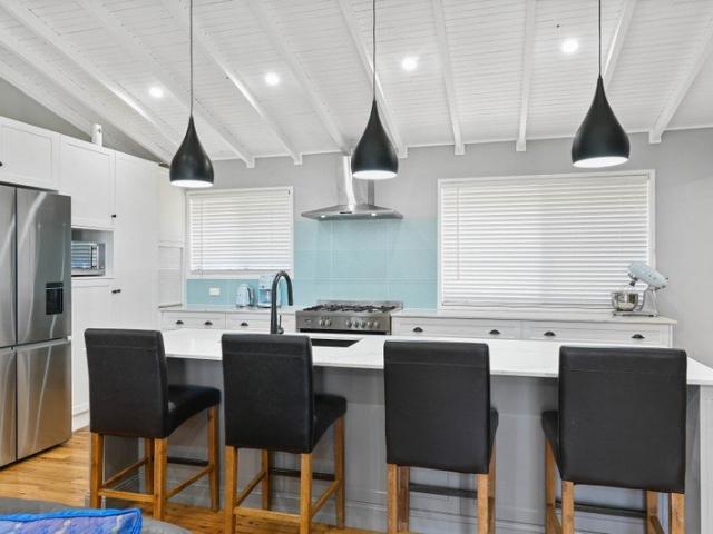 Elevated Mount Lofty Living with Sweeping Western Views