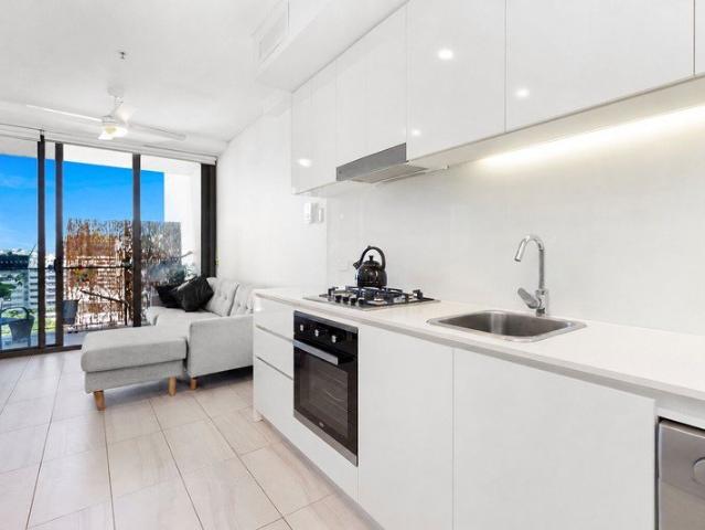 Elevated Newstead Living in the Heart of It All