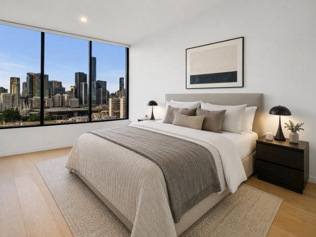 Elevated North East Living with Panoramic City & River Views!