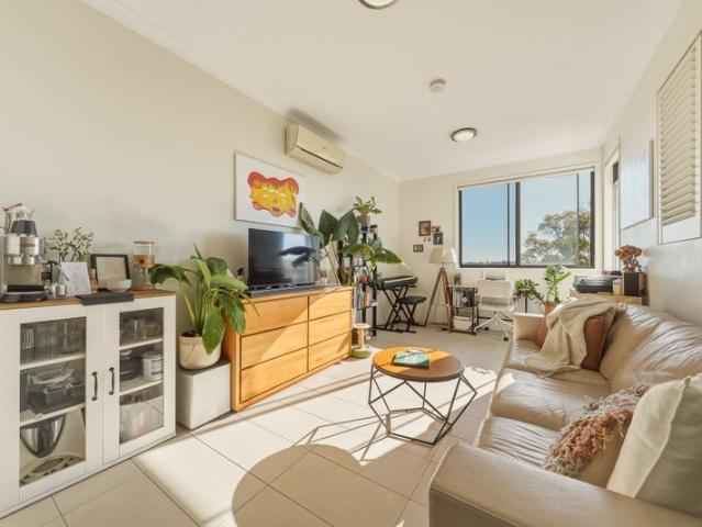 Elevated North Facing Apartment with Panoramic Views in Brisbane's Thriving Future Olympic Precinct