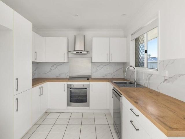 Elevated, North Facing & Freshly Renovated on 869sqm land