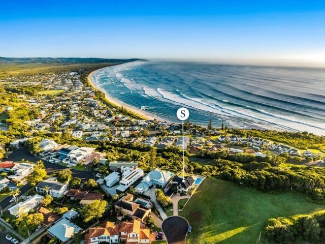 Elevated Oceanfront Grandeur with Sweeping Views above Lennox Head