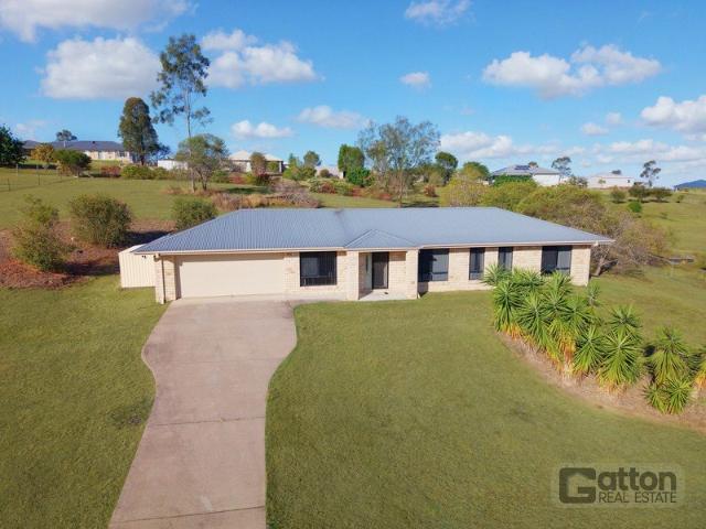 ELEVATED ONE ACRE LIVING WITH SPACE, VIEWS & EVERYDAY PRACTICALITY