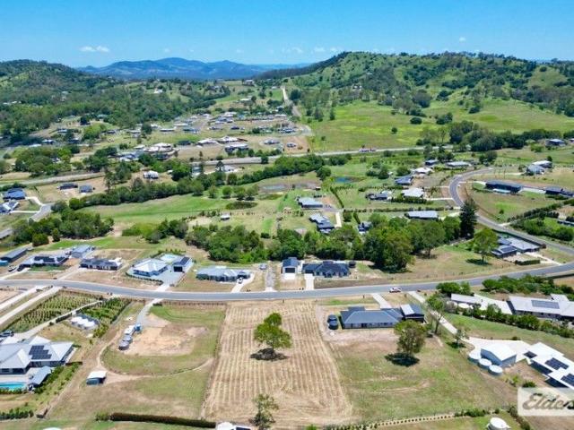 Elevated One Acre Property with Sweeping Chatsworth Views!