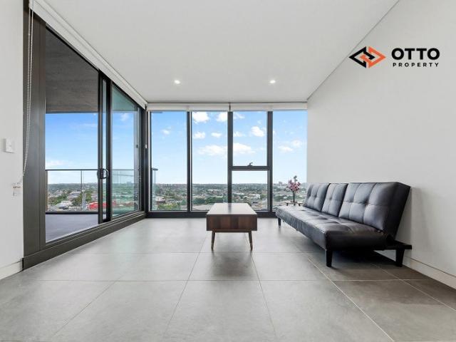 Elevated One Bedroom Retreat with Stunning District Vistas