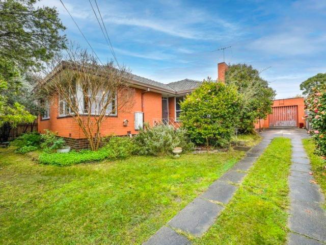 Elevated original charm in a picture perfect location