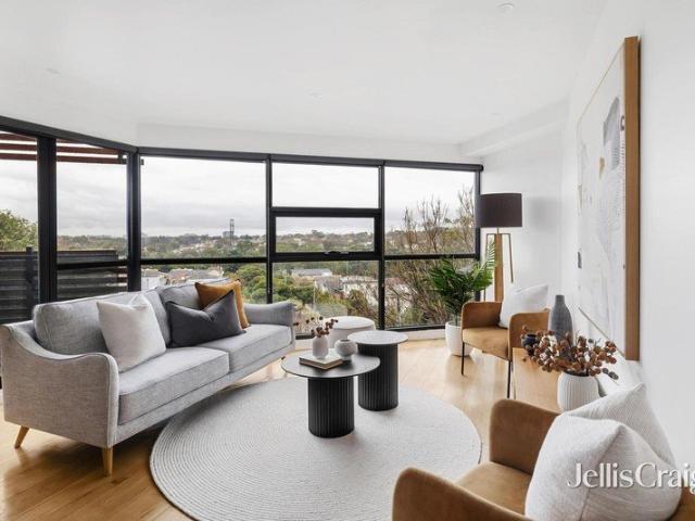 Elevated Park Facing Two Bedroom Sanctuary Near Amenities