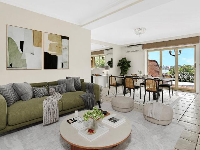Elevated Parkside Living with Iconic Harbour & Skyline Views