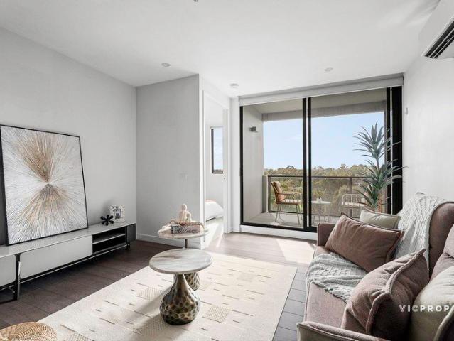 Elevated Parkside Luxury with Captivating Green Views