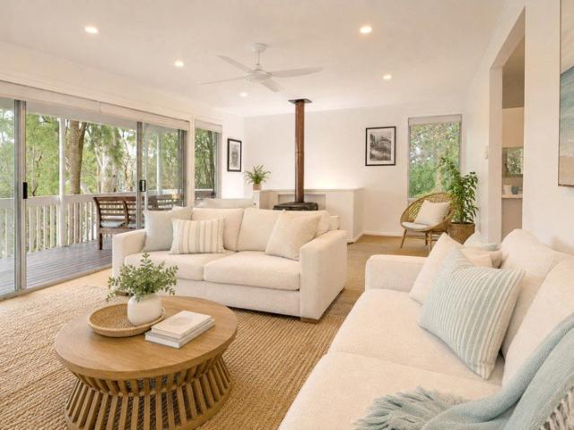Elevated Pittwater Views, Exceptional Privacy & Island Living
