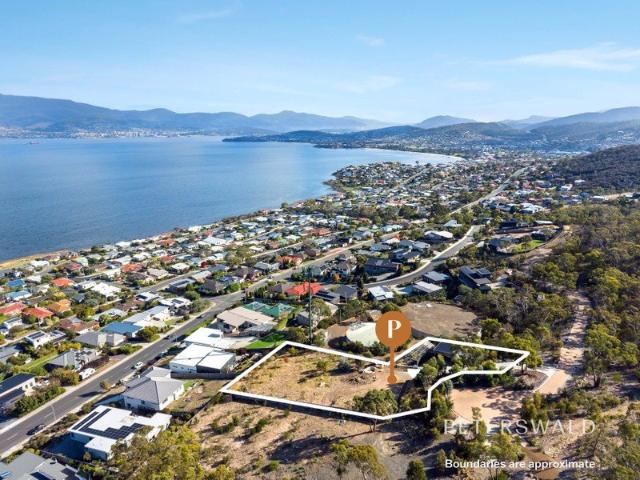 Elevated position with panoramic views and extensive improvements