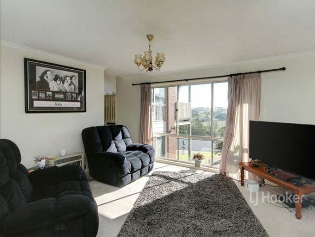 ELEVATED POSITION, SPECTACULAR VIEWS