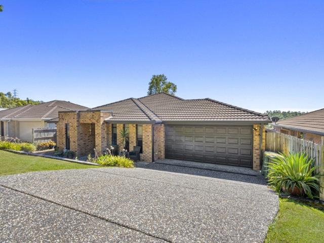 Elevated, Private and functional in Pacific Pines