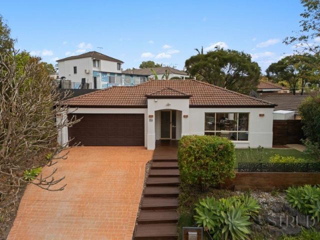 Elevated, Private and Low Maintenance in the Heart of Sinnamon Park