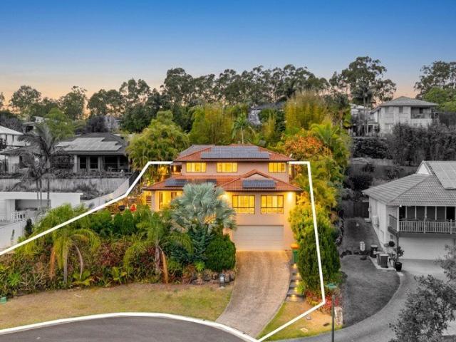 ELEVATED. PRIVATE. EFFORTLESSLY ENTERTAINING | BURLEIGH HEADS
