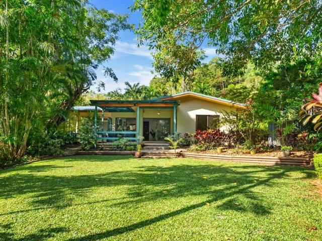 Elevated, Private Home on 956m²