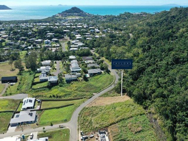 Elevated Prime Land Opportunity in Growing Cannonvale