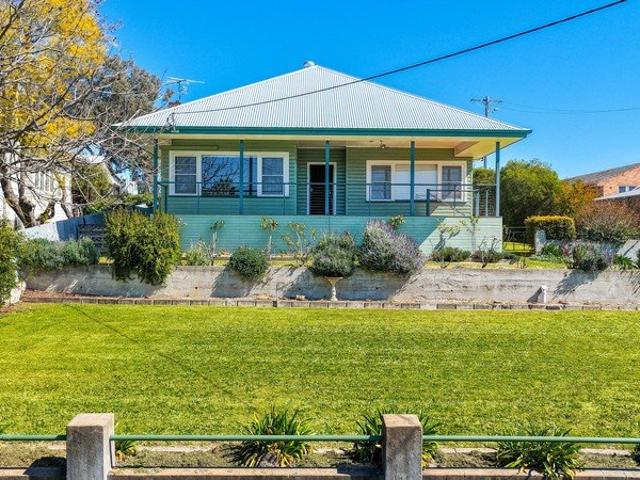 Elevated Residence with Space, Views and Enduring Country Appeal