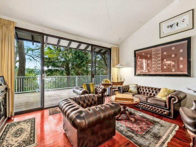 Elevated sanctuary overlooking Pittwater and Salt Pan Cove