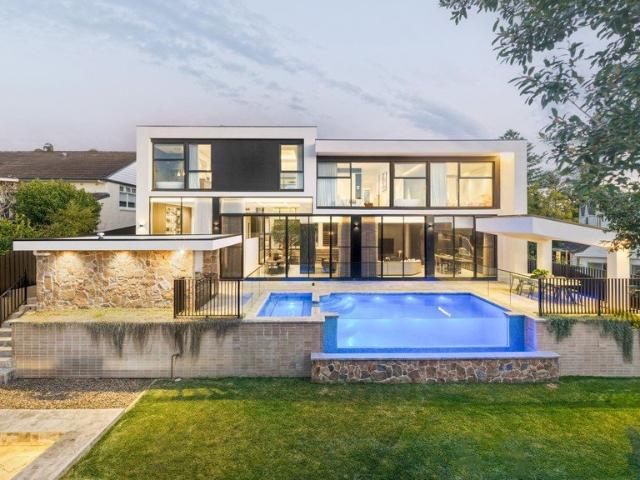 Elevated Serenity Designer Living with a Northerly Outlook