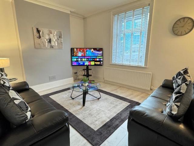 Eleanor Street, North Shields. *. 3 bed terraced house to rent £4,563 pcm £1,053 pw