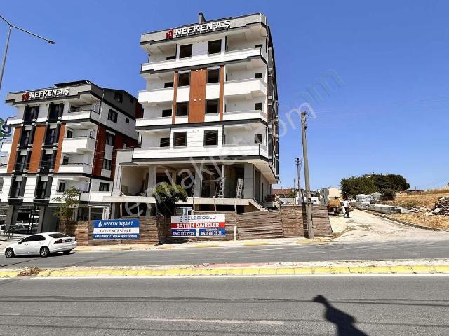 Çelebioğlu Çayırova Bosna Caddesi Üzeri Satılık Lüks Daireler