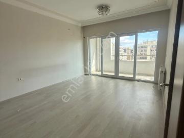 Çelebi'den Atakent Sitesinde Kiralık 2+1 Doğalgazlı Daire