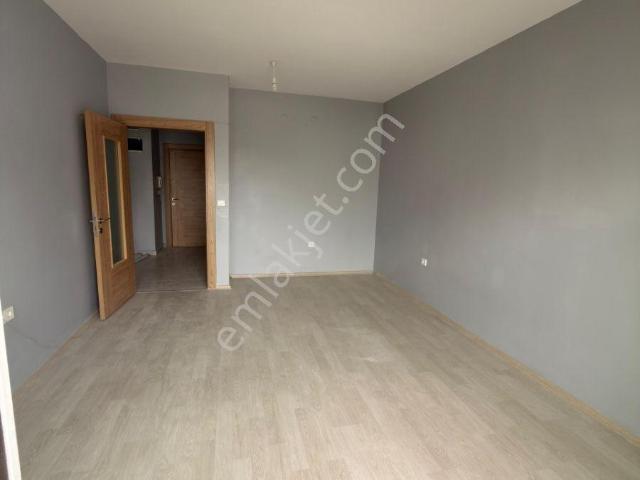 Çelebi'den Atakent Sitesinde Kiralık 2+1 Doğalgazlı Daire