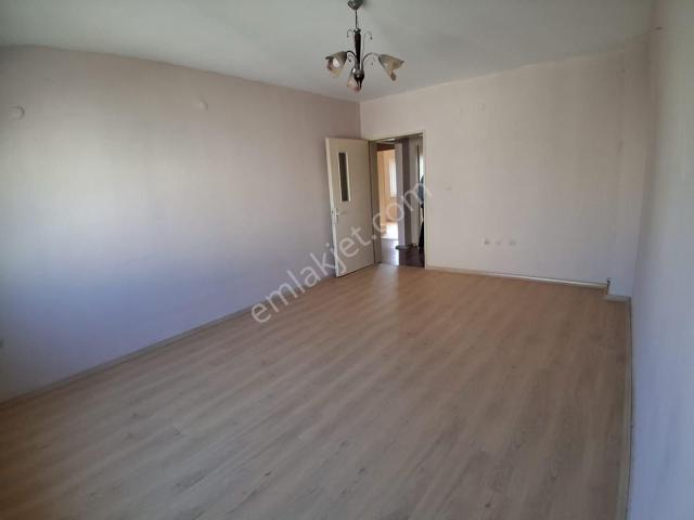 Çelebi'den Atakentte Satılık Ful Yapılı 2+1 Ara Kat Daire