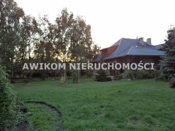 Przestronny dom 280 m2 z tarasem i ogrodem w Żelechowie