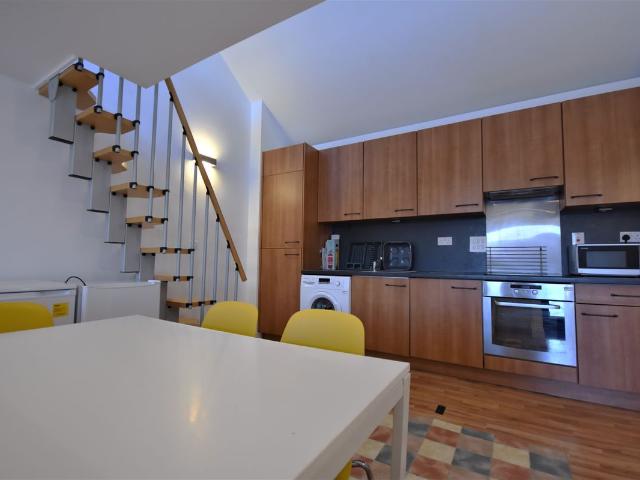 Electric Wharf, Coventry CV1, 3 bed terraced house to rent, £1,500 pcm | PrimeLocation
