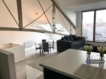 Electric Wharf, Coventry, CV1 2 bed penthouse to rent £1,450 pcm £335 pw