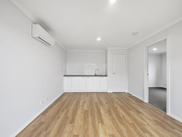 Electricity Included! Furnished 1 Bed unit in Winter Valley