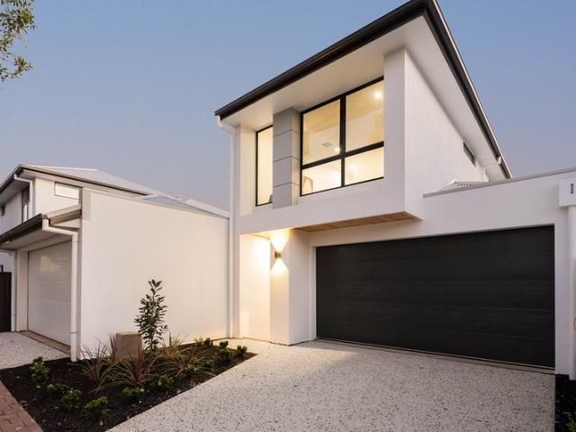 Elegant Modern Luxury Three Brand New Torrens Titled Residences