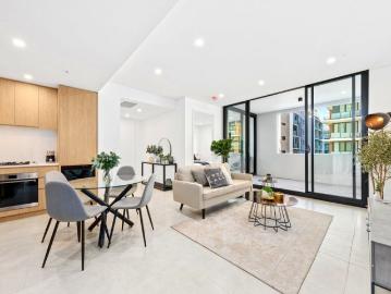 Elegant One Bedroom Luxury Apartment IN THE HEART OF ARNCLIFFE