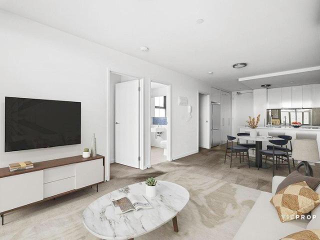 Elegant Altona Retreat with Coastal Convenience