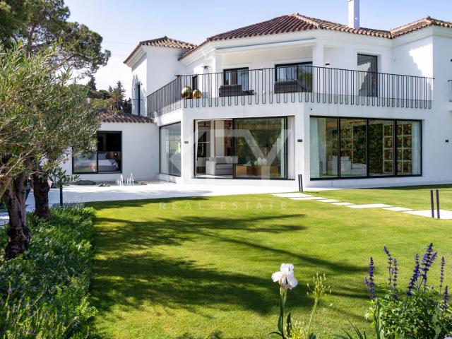 Elegant and luxurious villa in Nueva Andalucia, Marbella