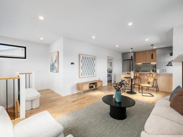 Elegant and Spacious Townhouse without compromise